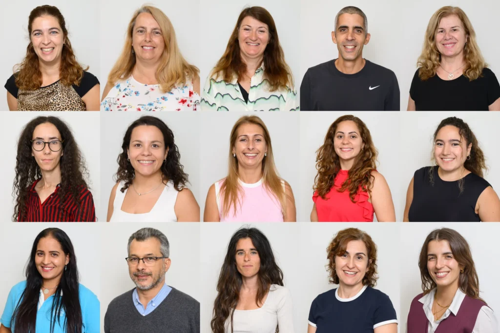 Exemplo de consistência visual em fotografias de equipa corporativa